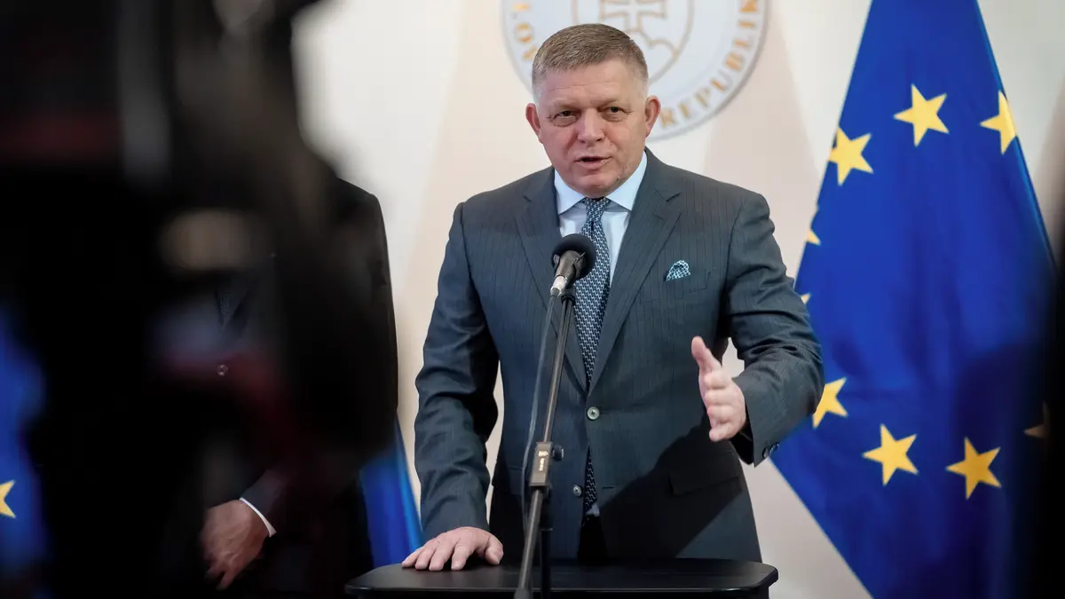 Maďarsko už se chystalo přijmout prchajícího Fica, tvrdí Orbánův rival